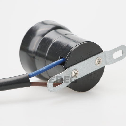 High-Temperature Resistan E27 Bulb Socket for Range Hoods – Compatible with LED/Incandescent Bulbs